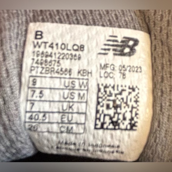 New Balance | Women's 410 V8 Trail Running Shoe. Size: 9 - Picture 14 of 15